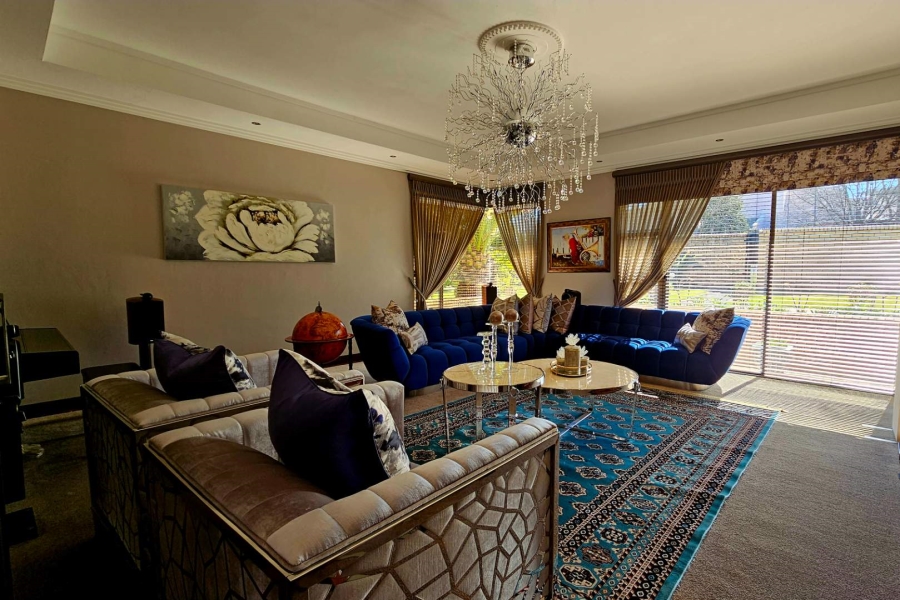 4 Bedroom Property for Sale in Heuwelsig Free State